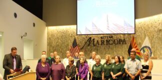 Maricopa Seniors get award.jpg 1000x750