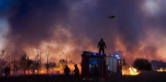 An image of a Fotokite drone in use during a fire response. In similar situation, Maricopa Fire and Medical Department will use the drone to monitor scenes and firefighters, as well as determine where to send resources. [Courtesy of Fotokite]