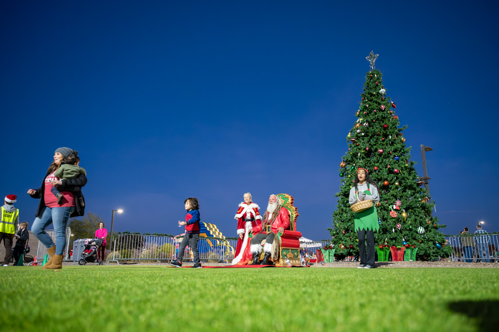 Where to get Santa photos this year — starting tomorrow